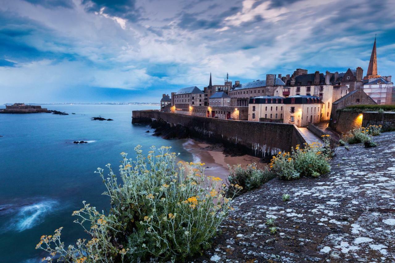 Appartements Des Marins Saint-Malo Bagian luar foto
